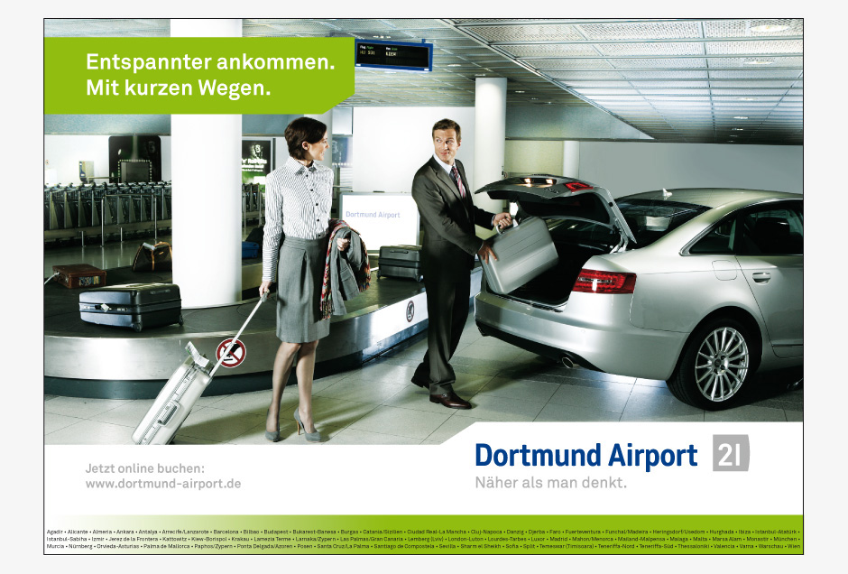 kreatives design fuer flughafen dortmund city light plakat