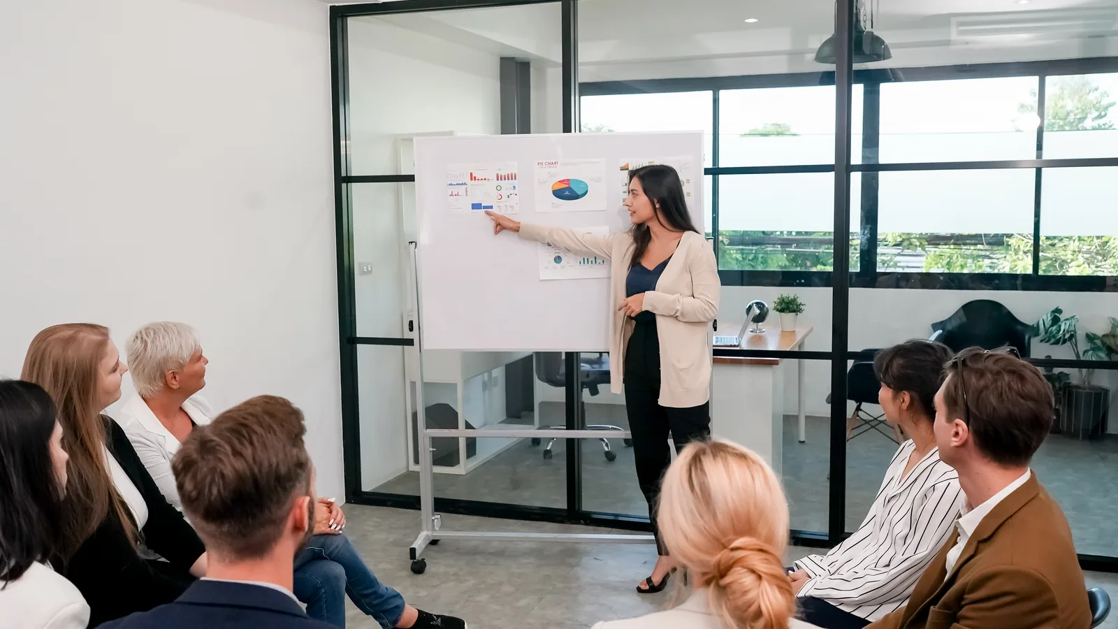 Business-Szene passend zum Beitrag Branding Bornheim