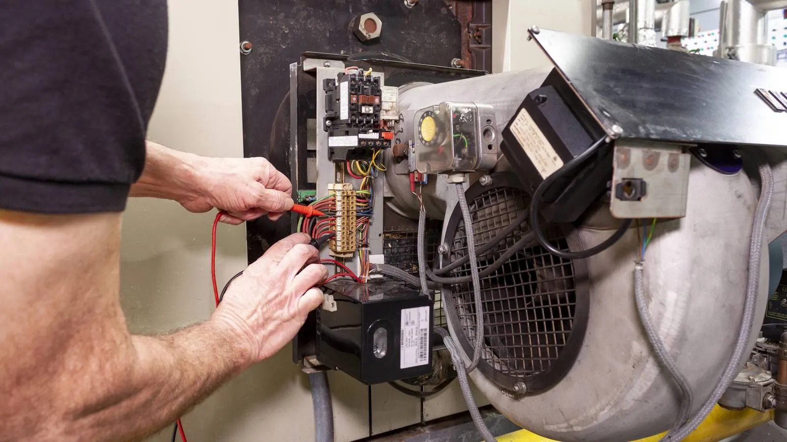 Professionelle Website für Elektriker und Elektrobetriebe mit Fokus auf Sichtbarkeit, Vertrauen und qualifizierte Anfragen